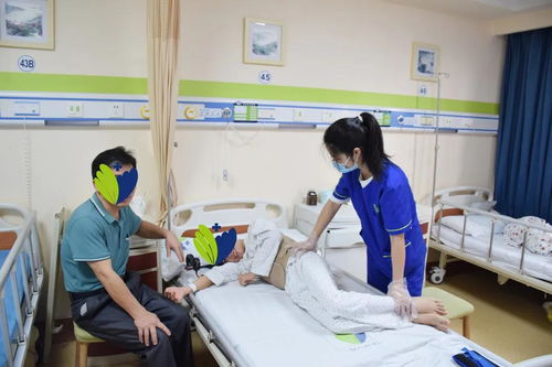 暨南大学崇爱医院举办“认识物理治疗，专注精准康复”庆祝活动暨先进康复设备展示